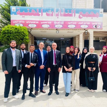 وفد من طلبة كلية القانون في جامعة إربد الأهلية يزور نقابة المحامين فرع إربد لتعزيز المعرفة التطبيقية والاطلاع على الواقع المهني