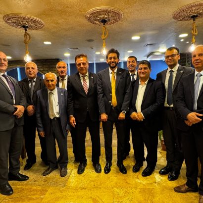 جامعة إربد الأهلية تُكرّم الأستاذ الدكتور حسن شطناوي والدكتور ثائر العجولي تقديرًا لعطائهما في مركز الاستشارات والتدريب وخدمة المجتمع