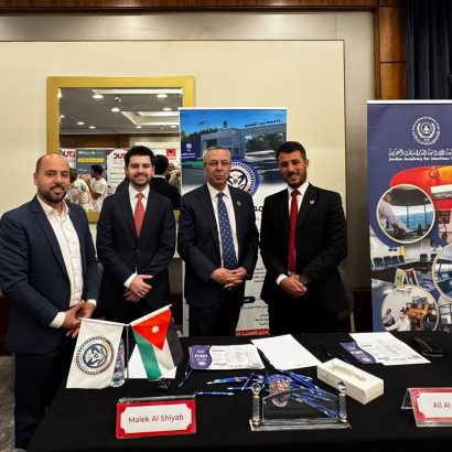 جامعة إربد الأهلية تُشارك بفاعلية في معرض بريدج للجامعات الأردنية 2026